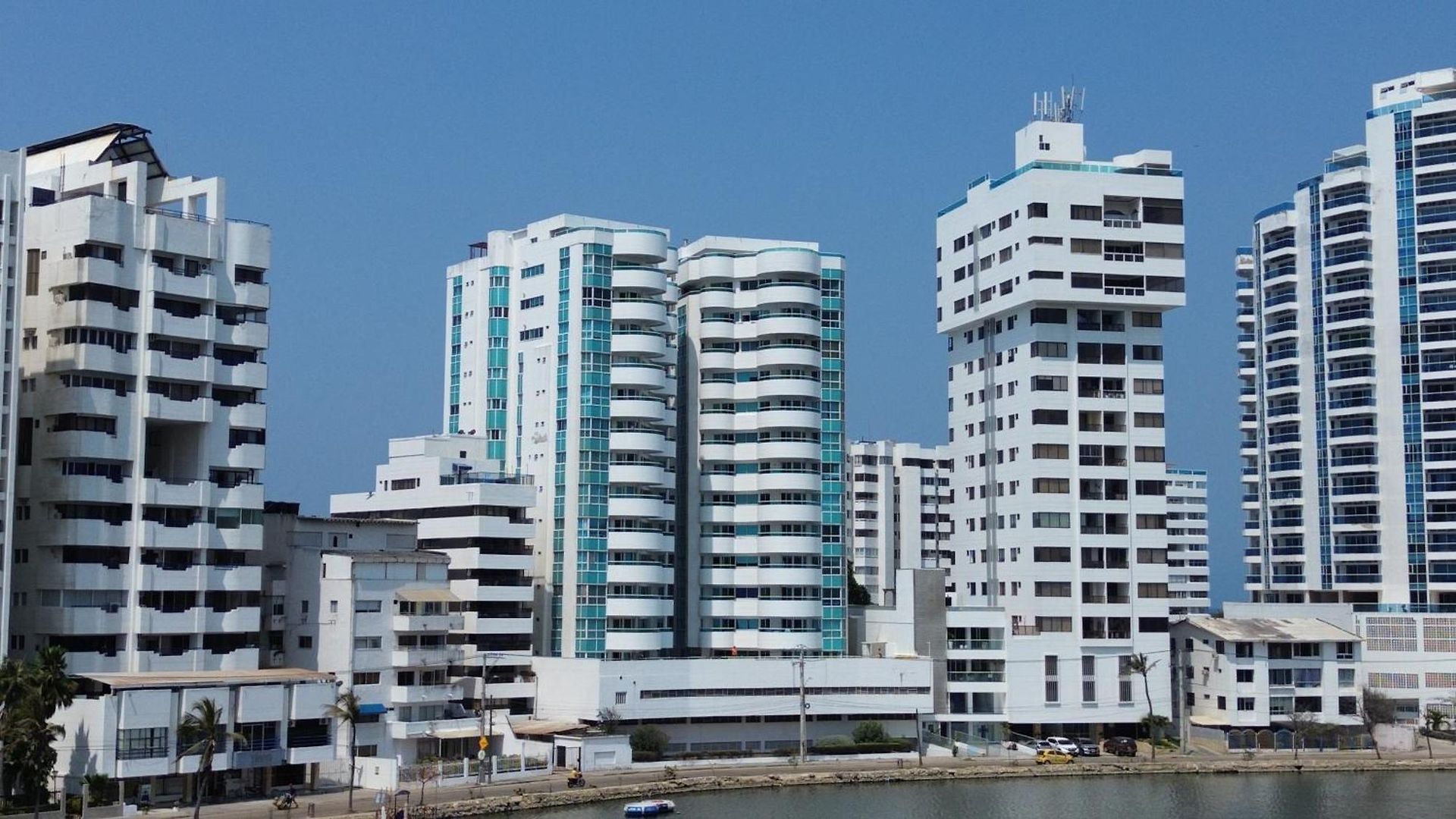 Torres Del Lago - By Fantastic Cartagena